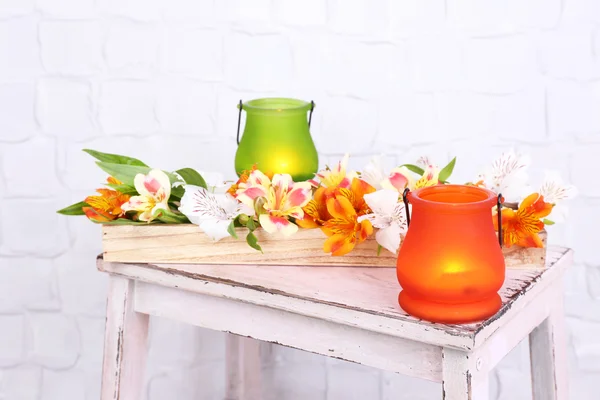 花と明るいアイコン ランプ — ストック写真