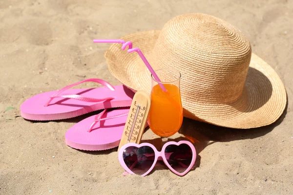 Thermometer in sand — Stock Photo, Image