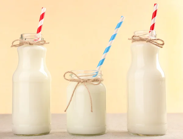 Botellas de leche —  Fotos de Stock