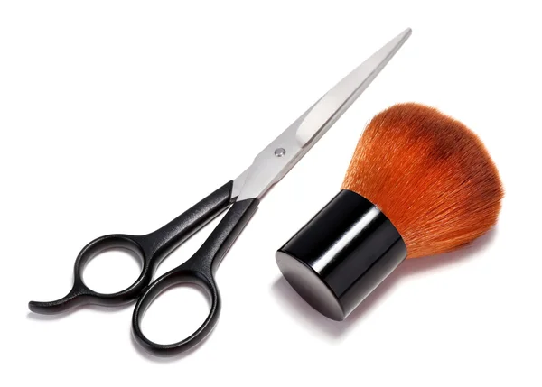 Makijażu pędzel i nożyczki — Zdjęcie stockowe