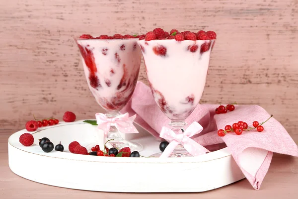 Raspberry dessert with berries — Stock Photo, Image