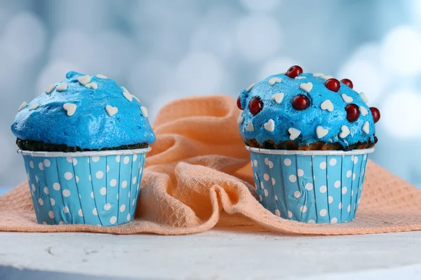 Tasty cupcake on table — Stock Photo, Image