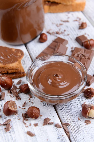 Chocolate cream in bowl — Stock Photo, Image