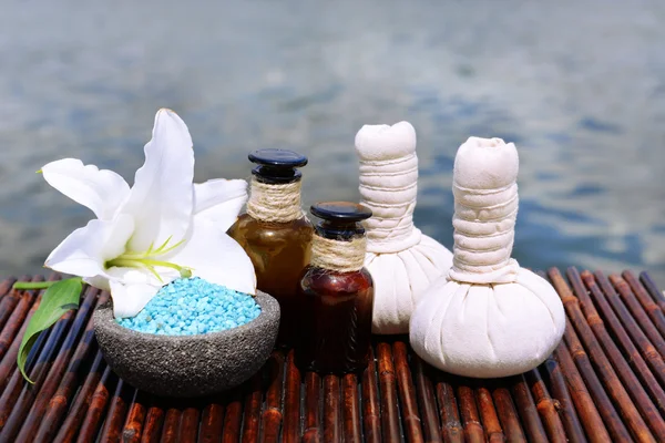 Remedios herbales para masajes — Foto de Stock