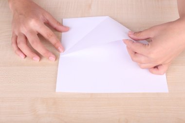 Origami şekil, yapım el yakın çekim