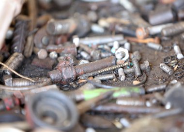 paslı metal araba parçaları ve araçları, yakın çekim