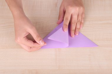 Origami yapma eller