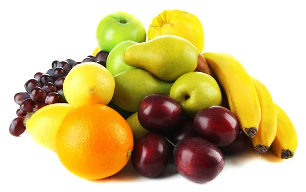 Composición de diferentes frutos aislados en blanco — Foto de Stock