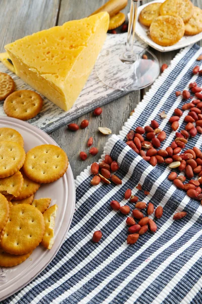 Cheese and crackers on table — Stock Photo, Image