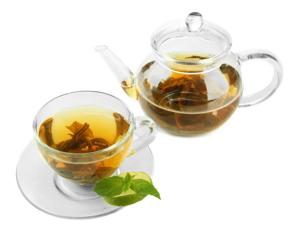 Taza y tetera de té verde aislado en blanco — Foto de Stock