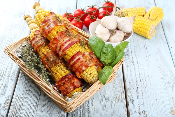 Grilovaná slanina, kukuřice — Stock fotografie