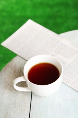 ahşap tablo, açık havada çay