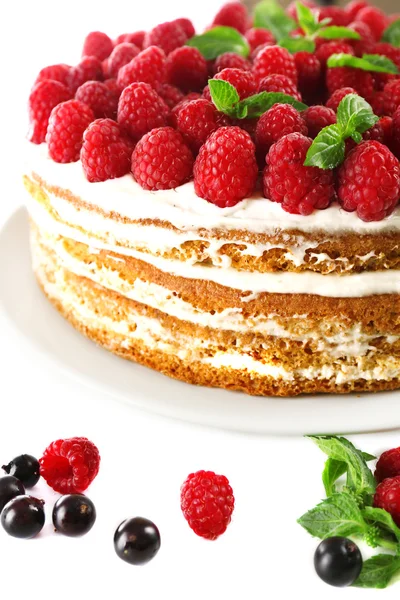 Tasty cake with fresh berries — Stock Photo, Image