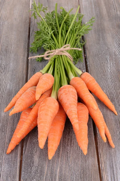 Fresh carrot with leaves — Stock Photo, Image