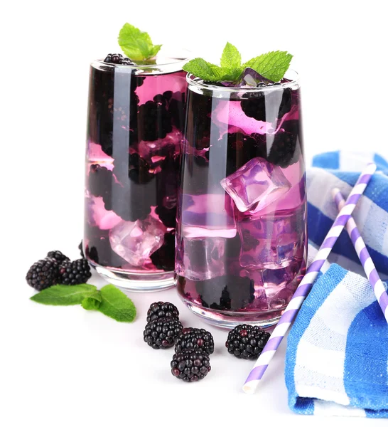 Tasty cool blackberry lemonade with ice — Stock Photo, Image