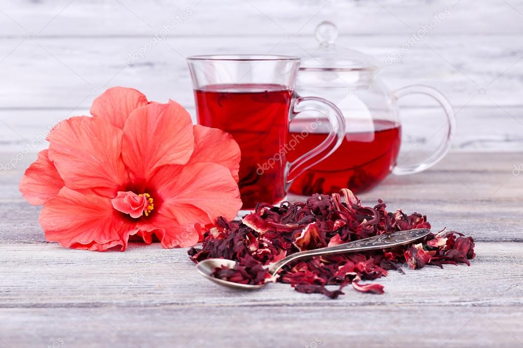 Hibiscus tea and flower