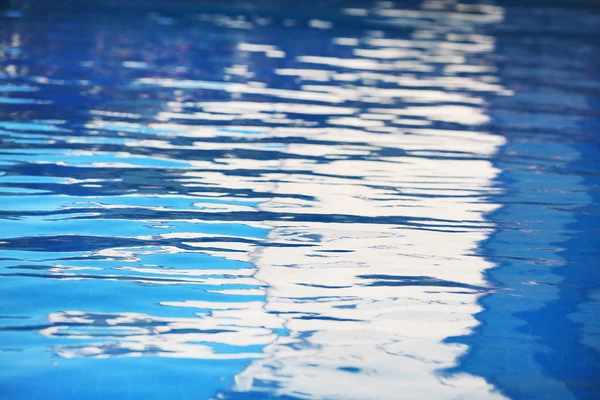 Blue water in pool — Stock Photo, Image