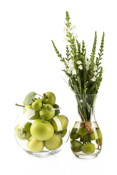 Green apples isolated on white — Stock Photo, Image