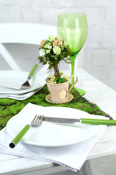 Trendy bordsetting i restaurant – stockfoto