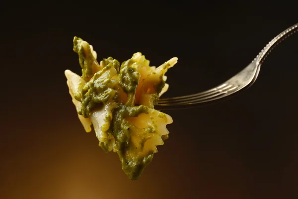 Pastas italianas en tenedor — Foto de Stock