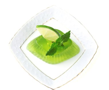 Yeşil jöle nane ile
