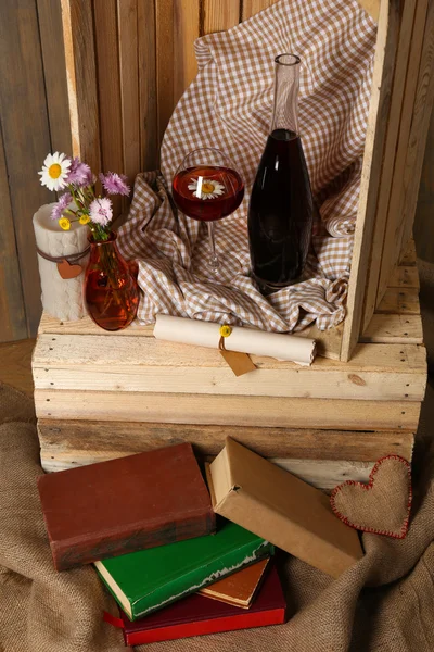 Hermosa naturaleza muerta con botellas de vino — Foto de Stock