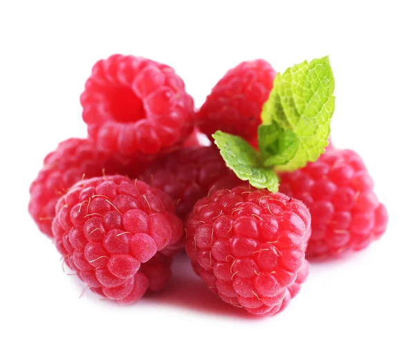 孤立在白色的成熟甜莓 — 图库照片