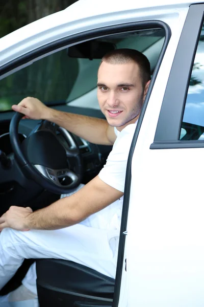 Man driving car — Stock Photo, Image