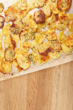 Tablo, ev yapımı patates cipsi yakın çekim