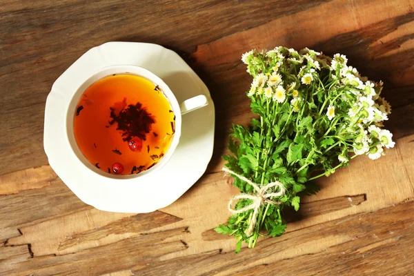 Cup of fresh herbal tea — Stock Photo, Image