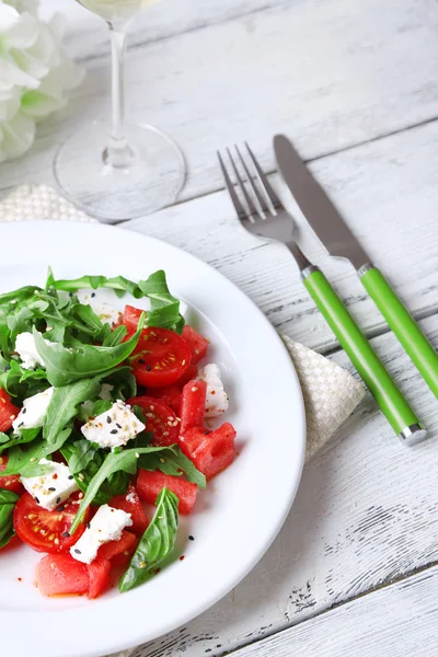 Salada com melancia e feta — Fotografia de Stock