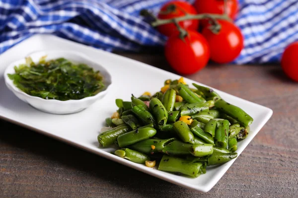 Salad with green beans and corn — Stock Photo, Image