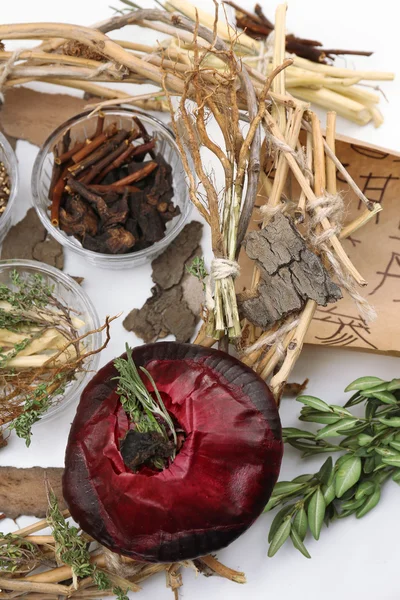 Traditional chinese herbal medicine — Stock Photo, Image