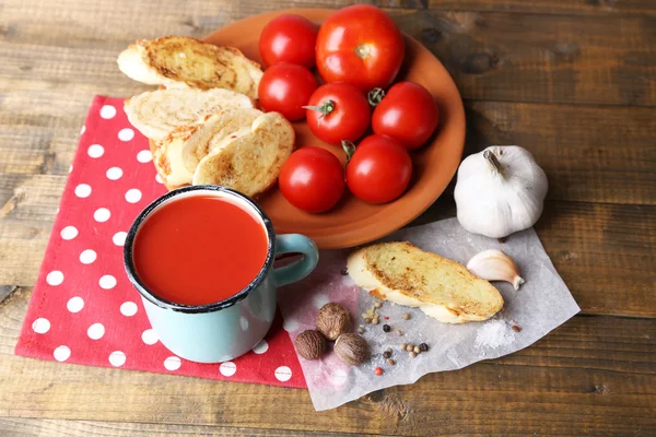 Jugo de tomate casero —  Fotos de Stock