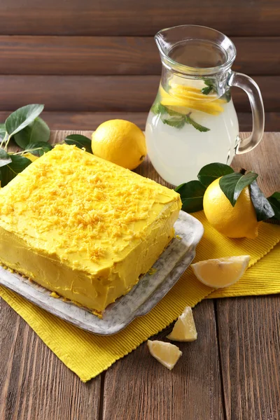 Gâteau au citron savoureux — Photo