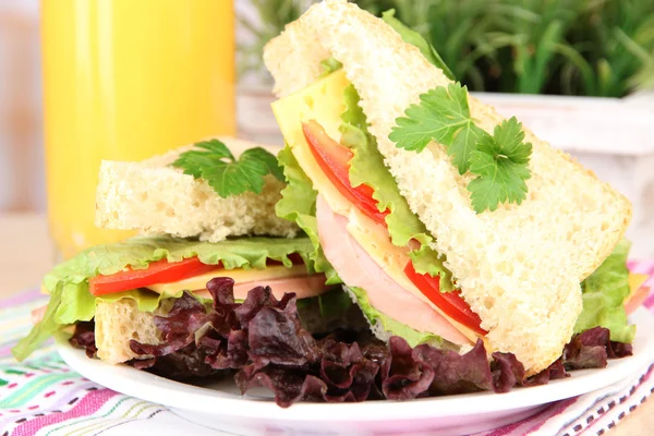 Sandwiches frescos y sabrosos — Foto de Stock