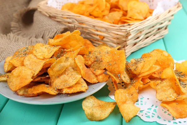 Homemade potato chips — Stock Photo, Image