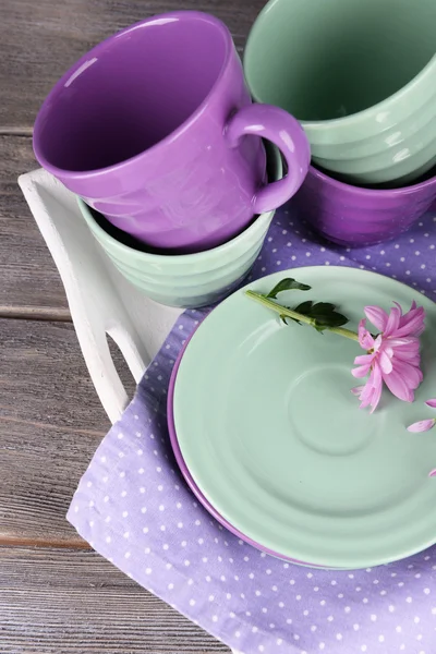 Bright dishes with flowers — Stock Photo, Image