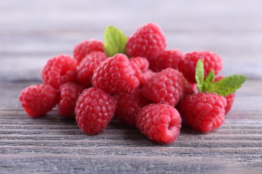 Olgun tatlı ahududu