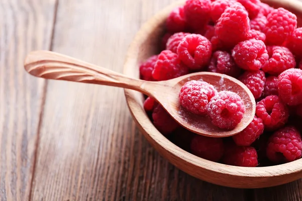 Reife süße Himbeeren — Stockfoto