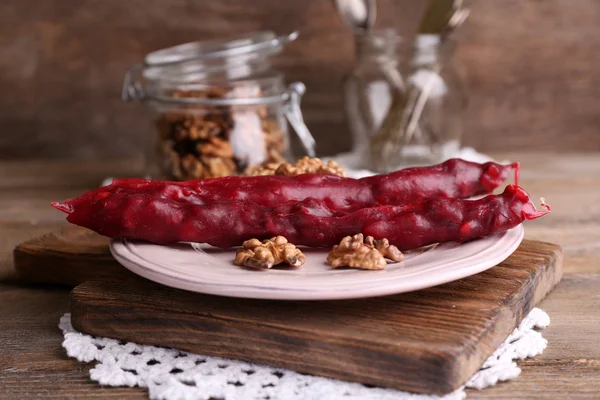 Smakelijke oosterse snoepjes churchkhela — Stockfoto