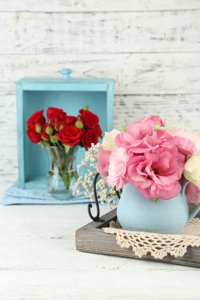 Lindas flores em vasos — Fotografia de Stock