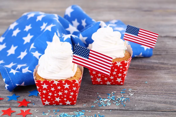 Amerikaanse patriottische vakantie cupcakes — Stockfoto