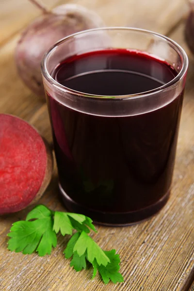 Glass of fresh beet juice — Stock Photo, Image