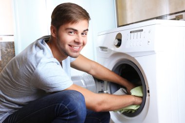 Çamaşır Makinası erkekle