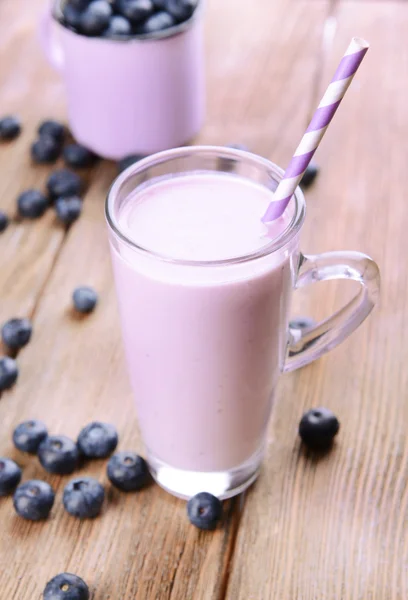 Delicious dessert with blueberries — Stock Photo, Image