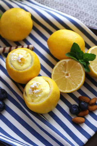 Leckere Zitronen-Desserts — Stockfoto