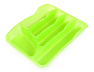 Yeşil plastik çatal bıçak takımları tepsi üzerinde beyaz izole