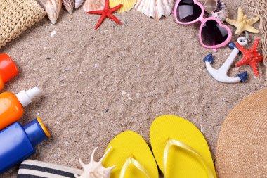 Kumsaldaki aksesuarlar