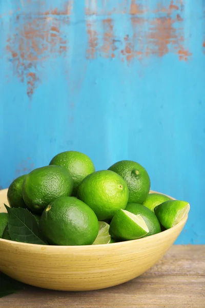 Limas jugosas frescas —  Fotos de Stock